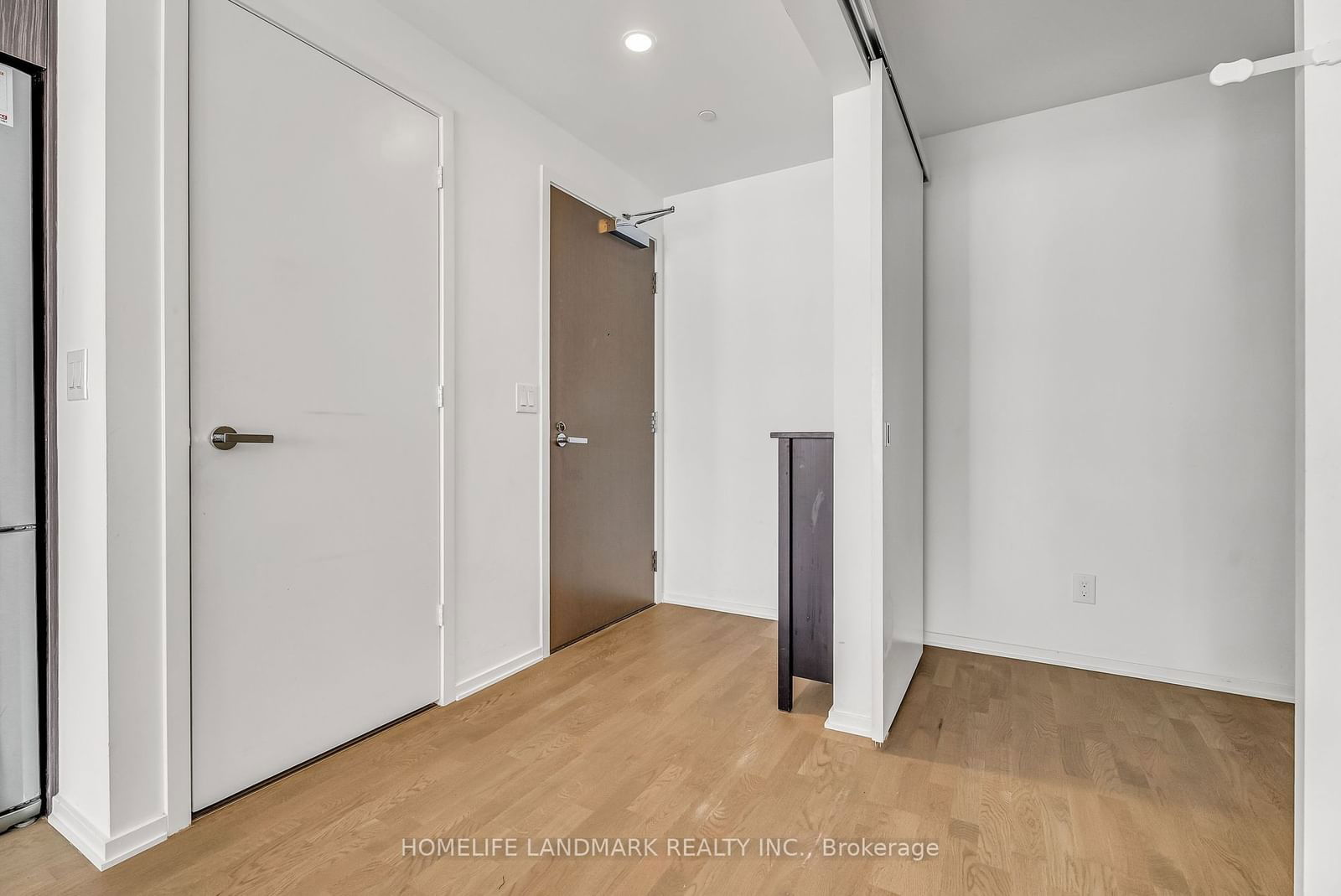 1 Bloor St E, unit 2409 for rent - image #5