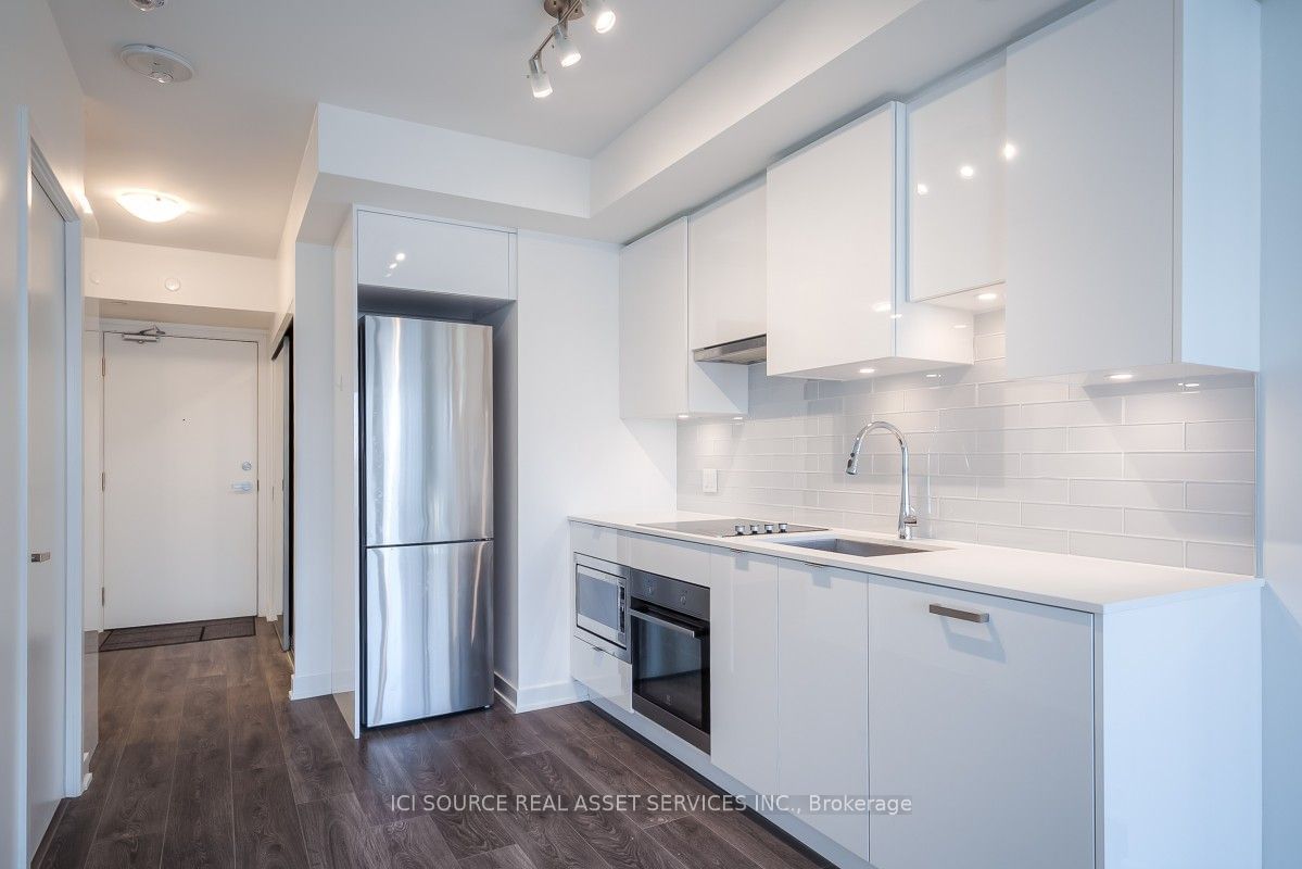 195 Redpath Ave, unit 1411 for rent