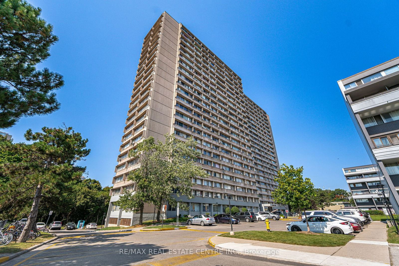 10 SUNNY Glwy, unit 607 for rent - image #1