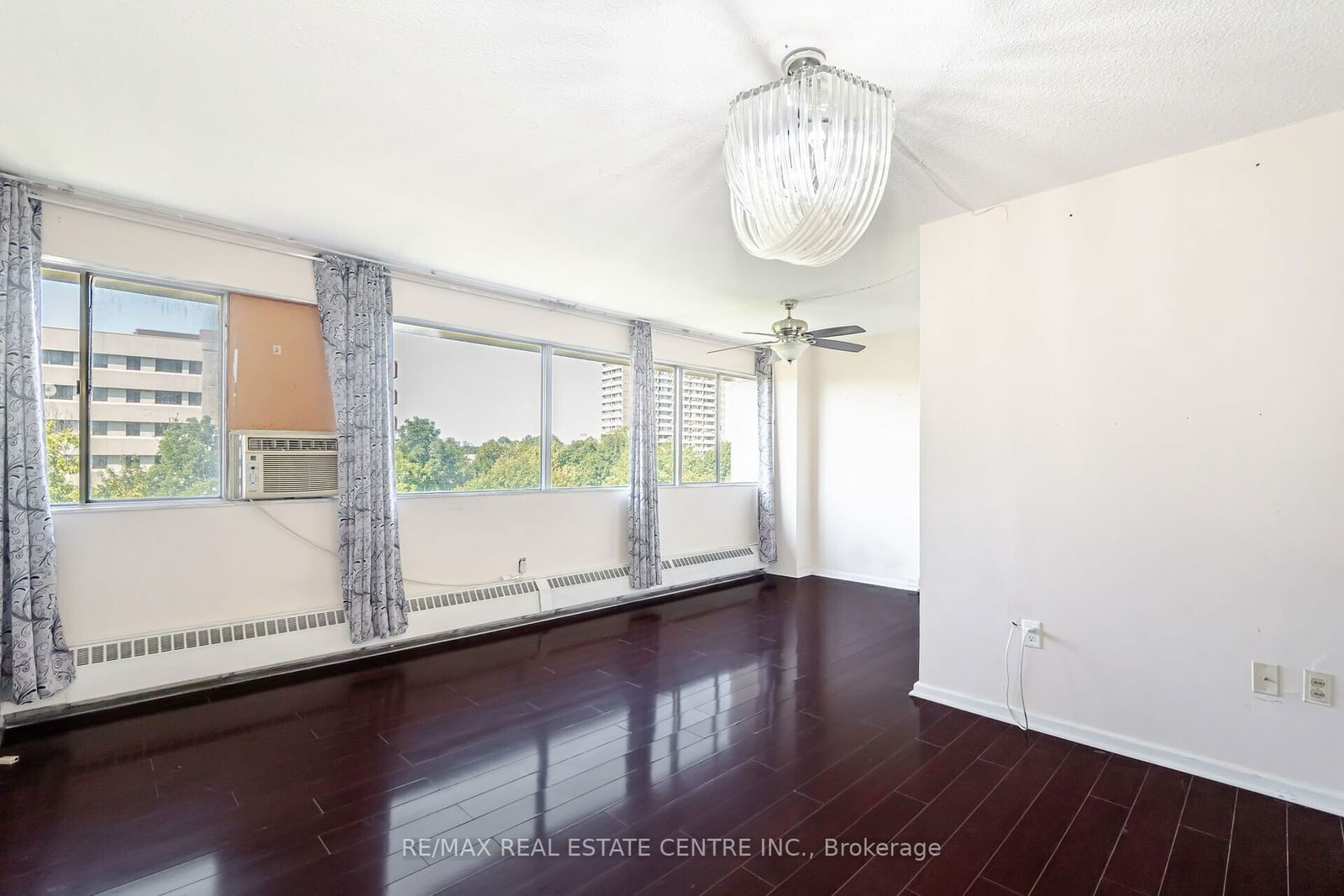 10 SUNNY Glwy, unit 607 for rent - image #14