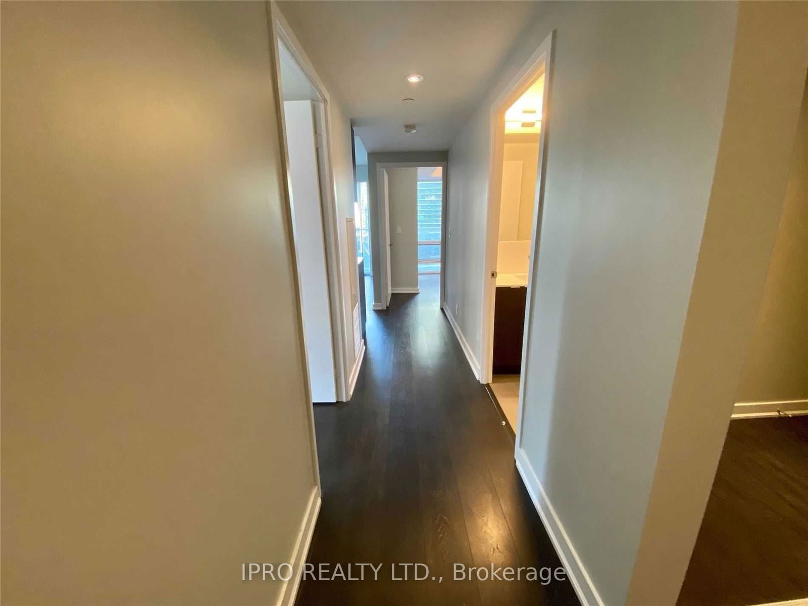 100 Harbour St, unit 1004 for rent - image #3