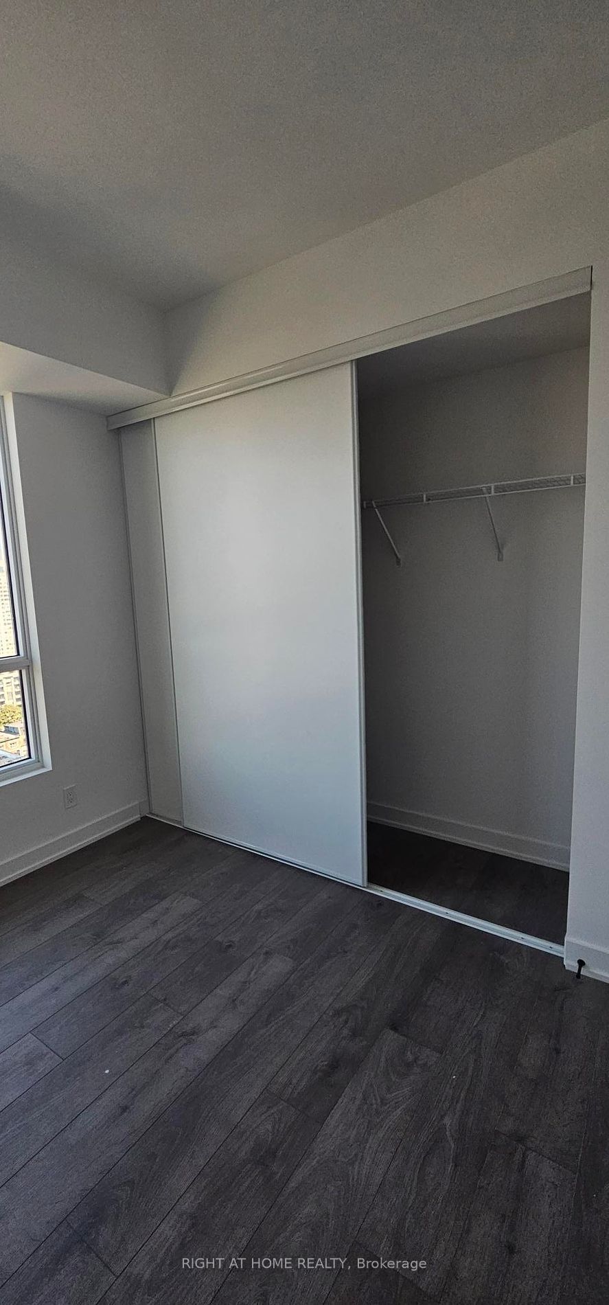 108 Peter St, unit 2102 for rent