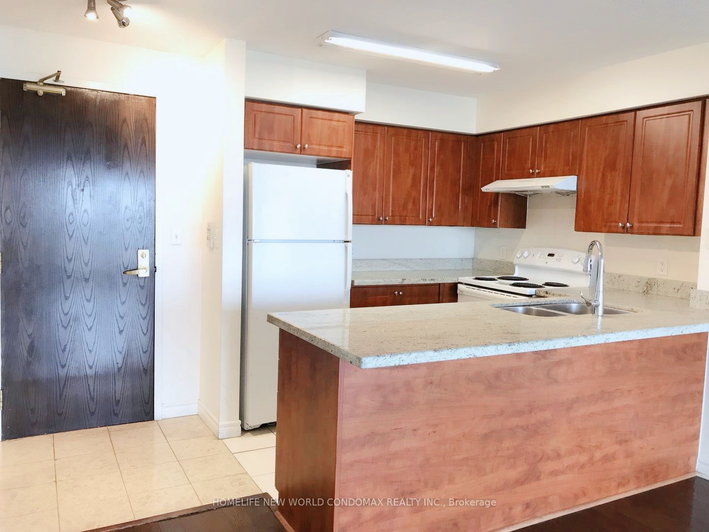 18 Spring Garden Ave, unit 3307 for rent - image #2