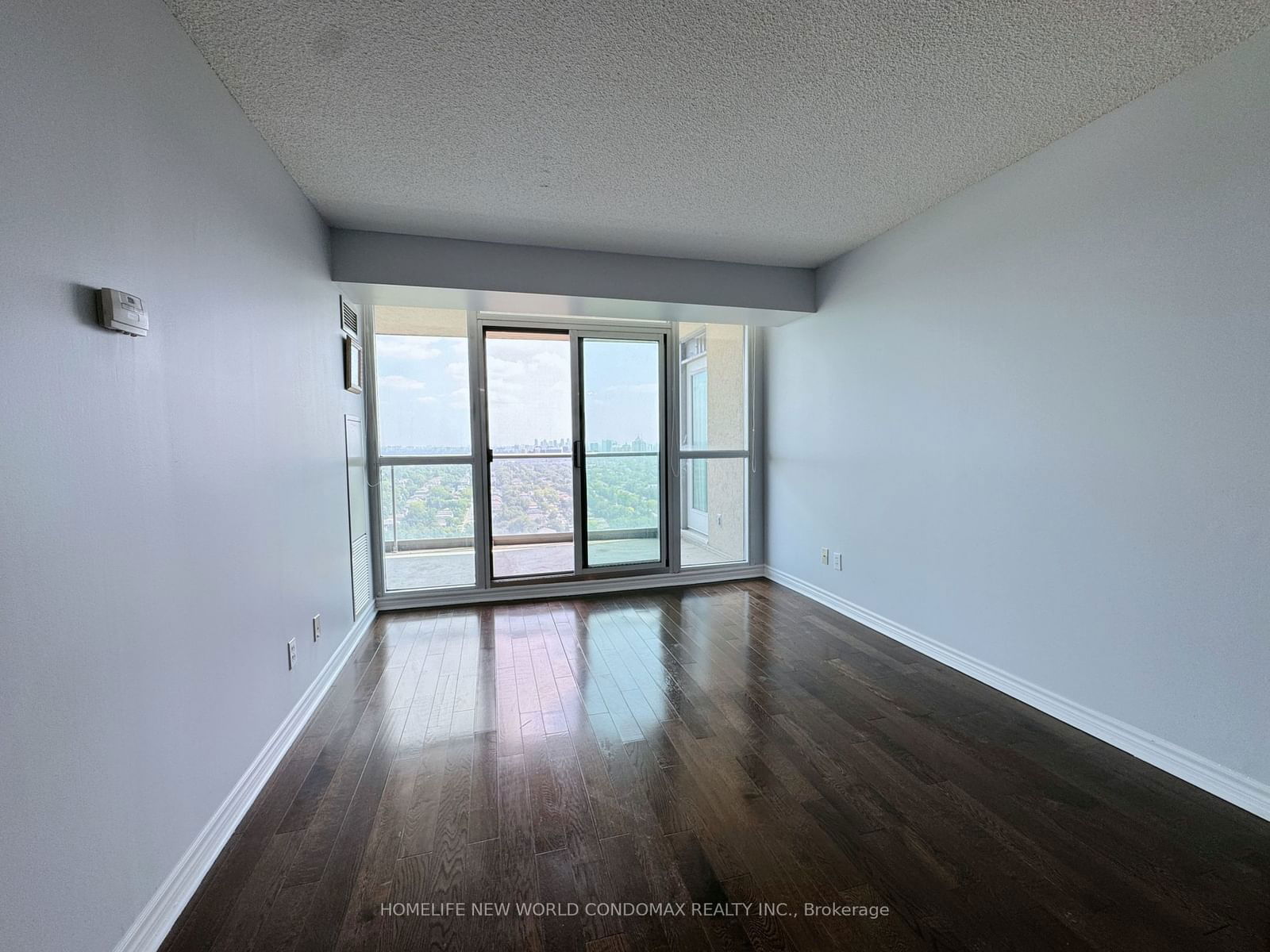 18 Spring Garden Ave, unit 3307 for rent - image #3