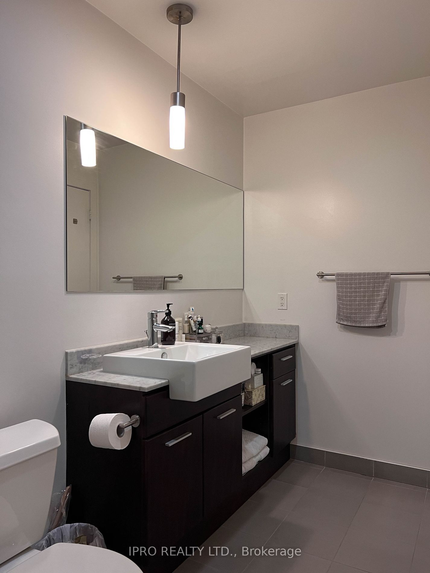 770 Bay St, unit 303 for rent - image #21