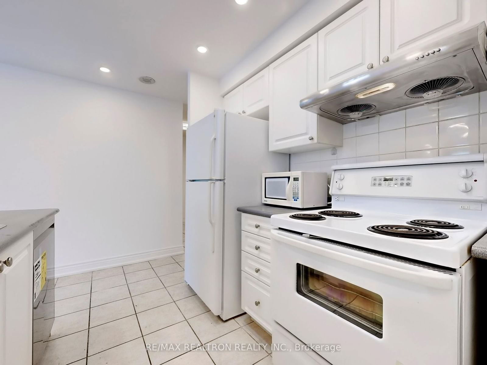 22 Olive Ave, unit 2108 for sale - image #10