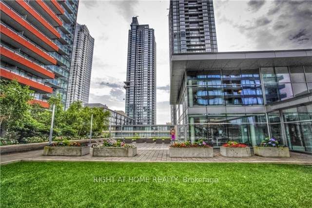 25 Telegram Mews, unit 3501 for rent - image #23