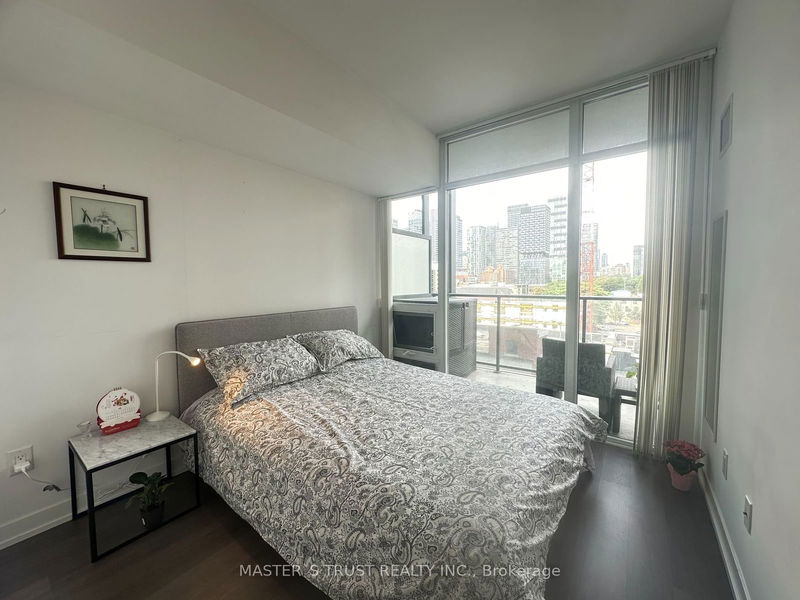 105 George St, unit 601 for sale