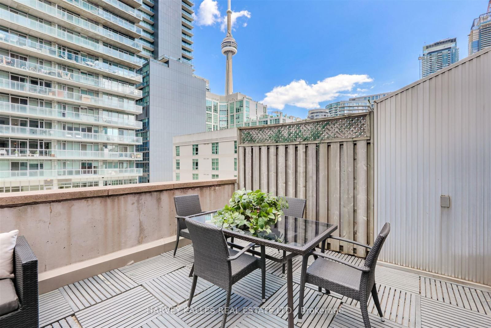 393 King St W, unit 404 for sale - image #23