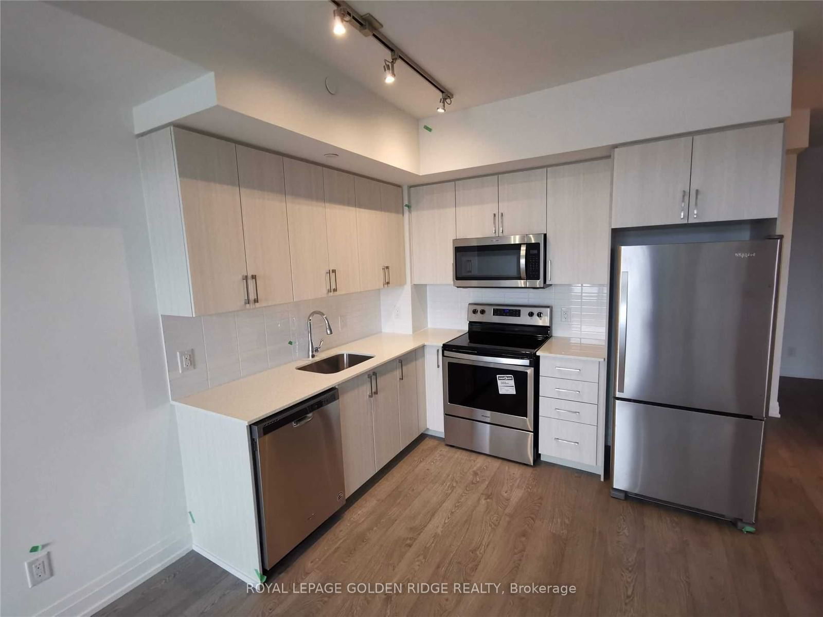 591 Sheppard Ave E, unit 521 for rent