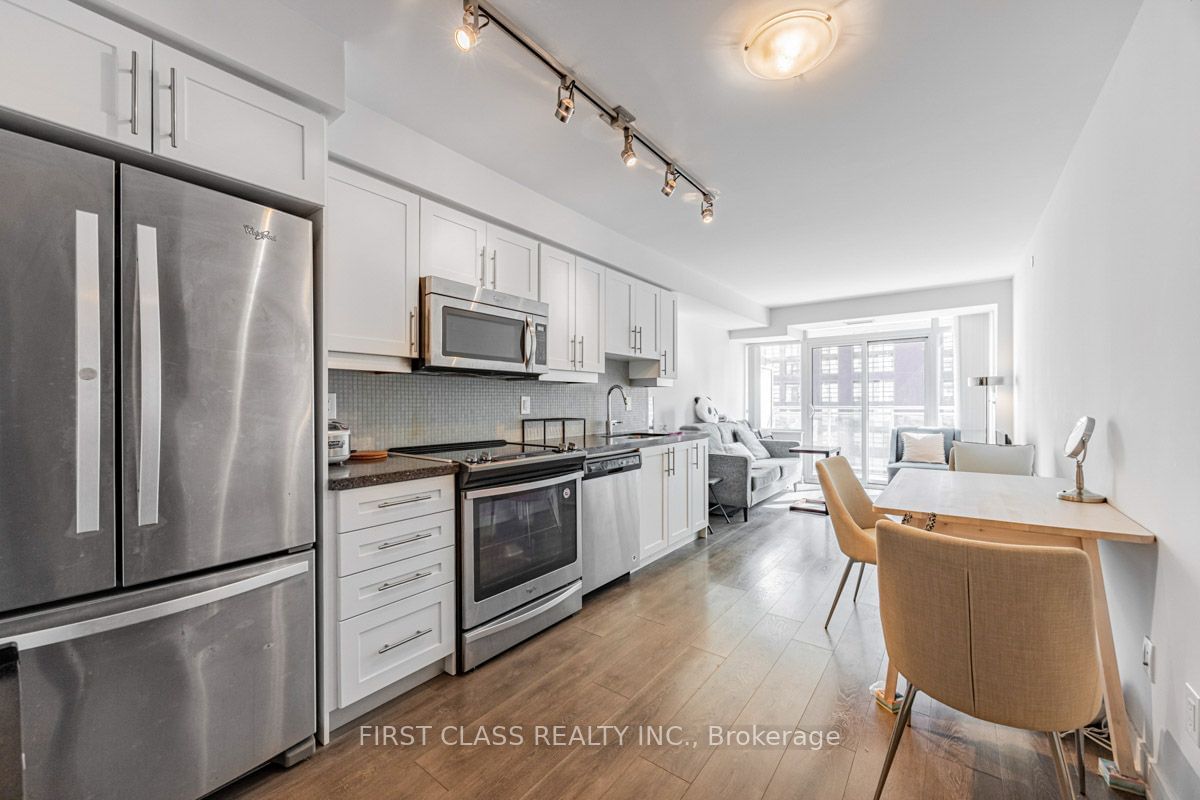 525 Adelaide St W, unit 1022 for sale