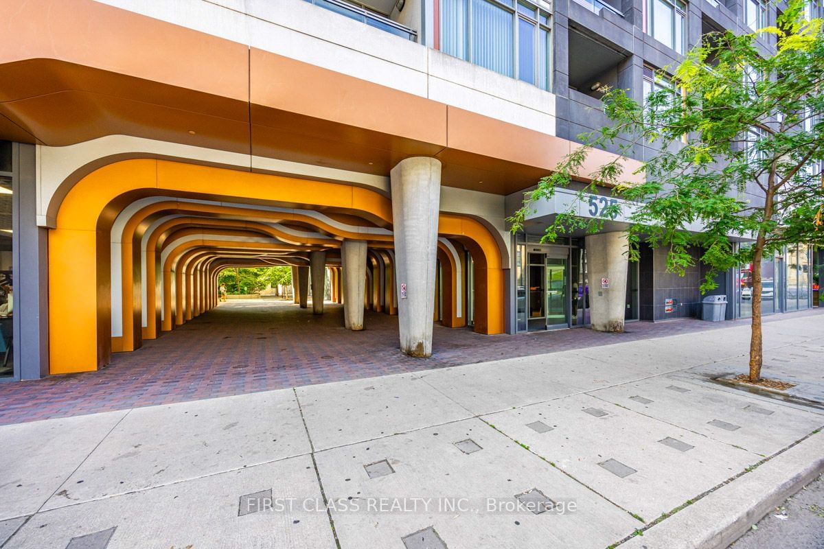 525 Adelaide St W, unit 1022 for sale