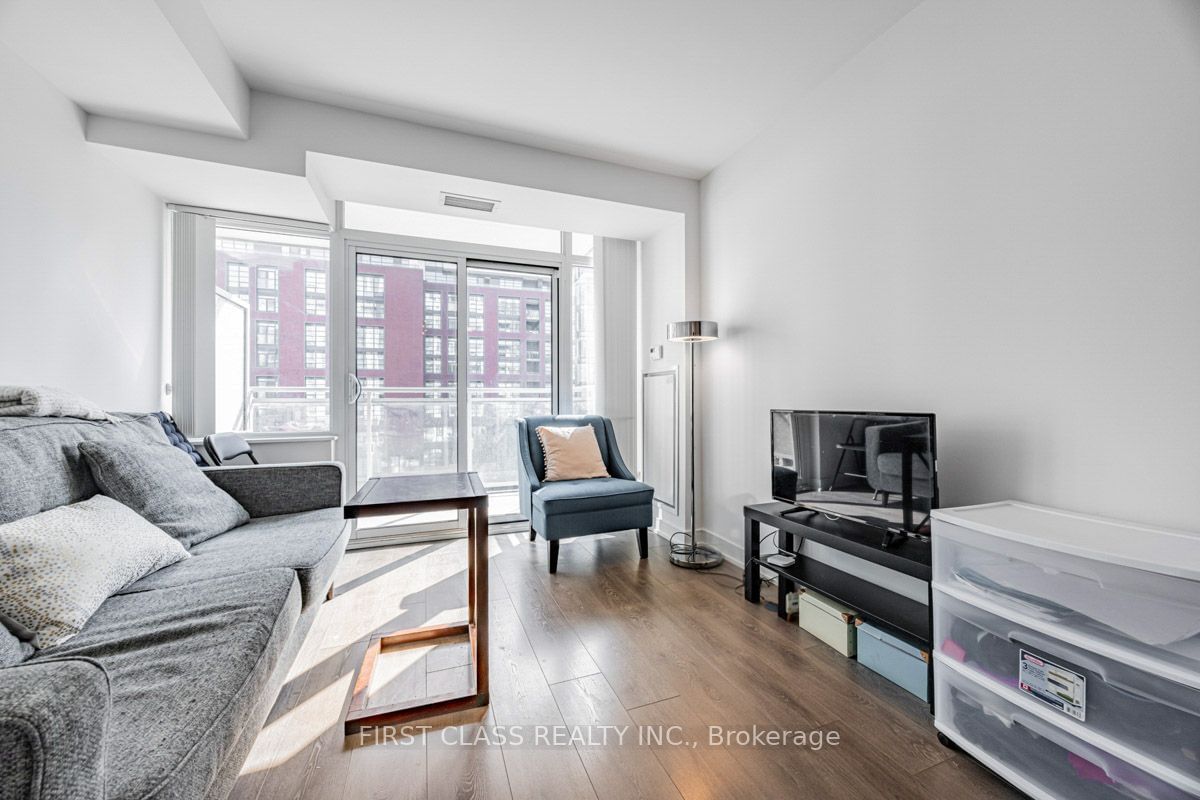 525 Adelaide St W, unit 1022 for sale