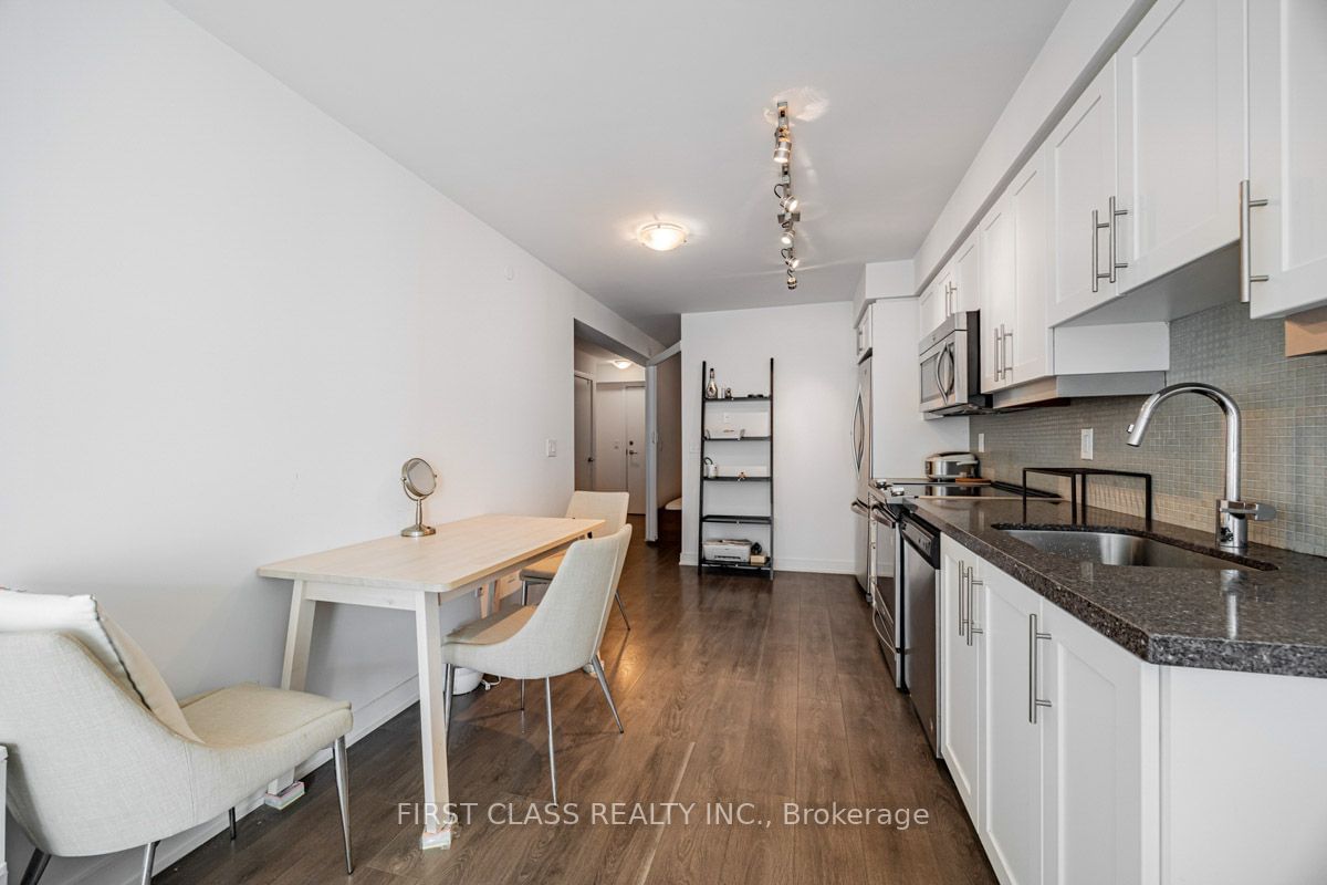 525 Adelaide St W, unit 1022 for sale - image #7