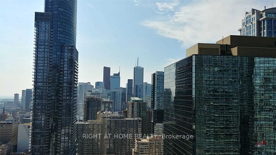 15 Grenville St, unit 3103 for rent - image #2