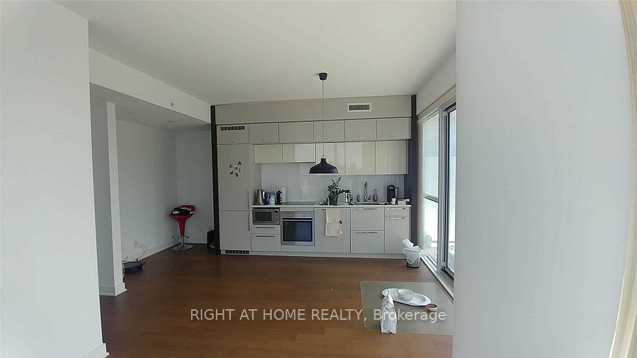 15 Grenville St, unit 3103 for rent