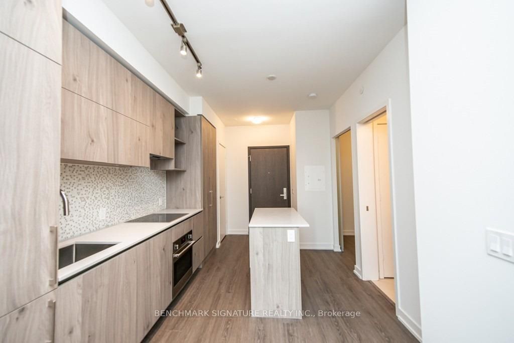 1 Yorkville Ave, unit 2812 for rent - image #3