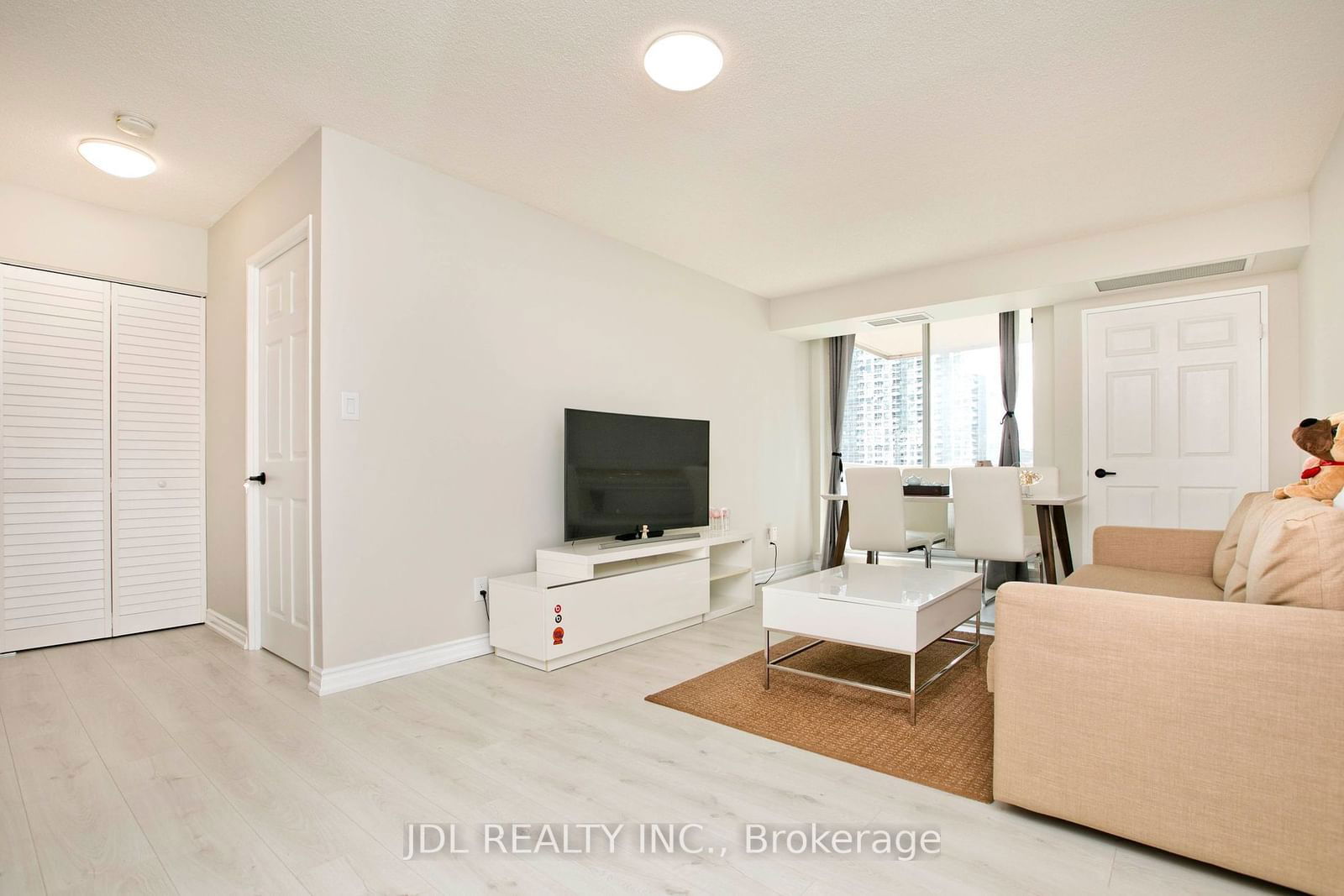 35 EMPRESS Ave, unit 2209 for sale - image #8