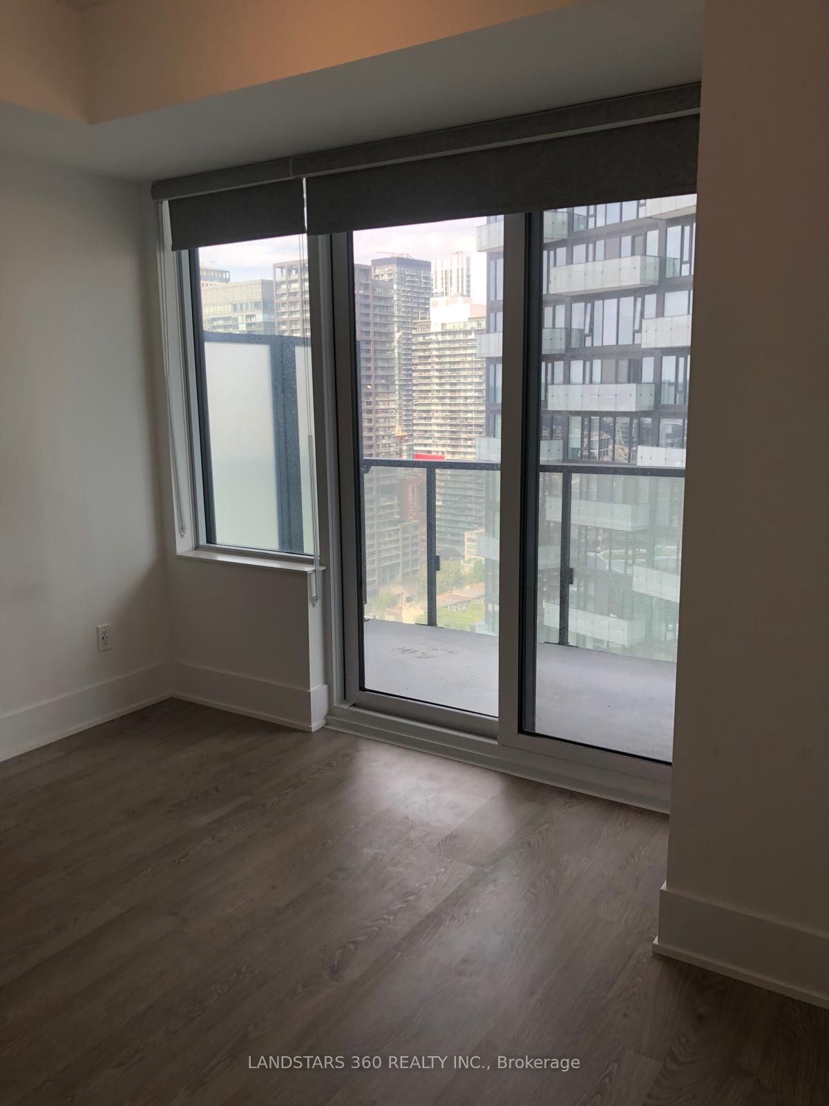 470 Front St W, unit 2210 for rent