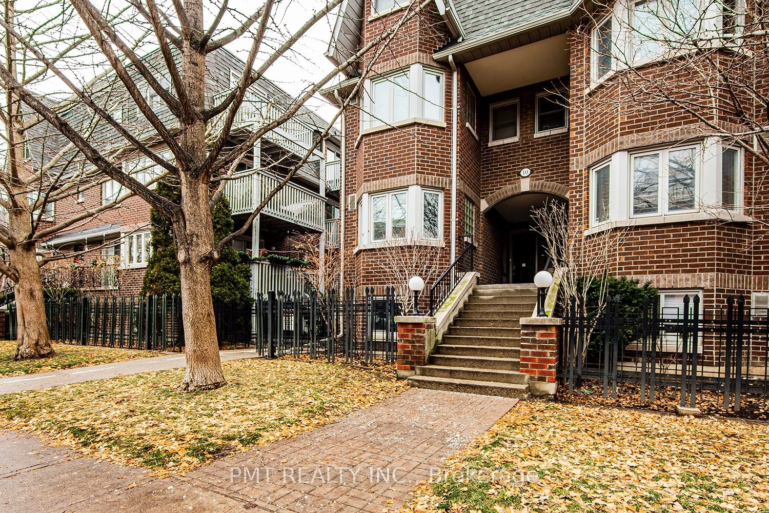 10 Shank St, unit A for sale