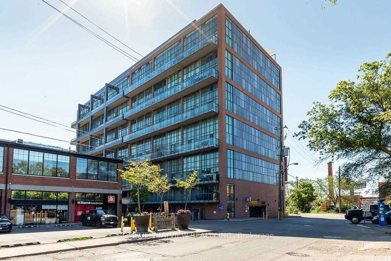 5 Hanna Ave, unit 424 for rent - image #1