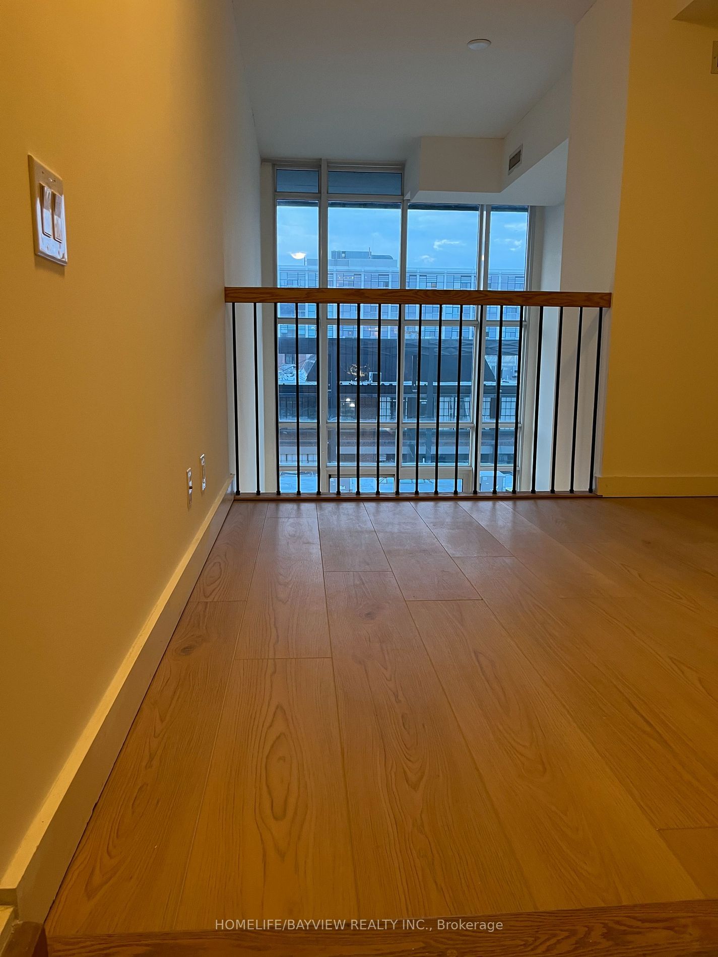 5 Hanna Ave, unit 424 for rent