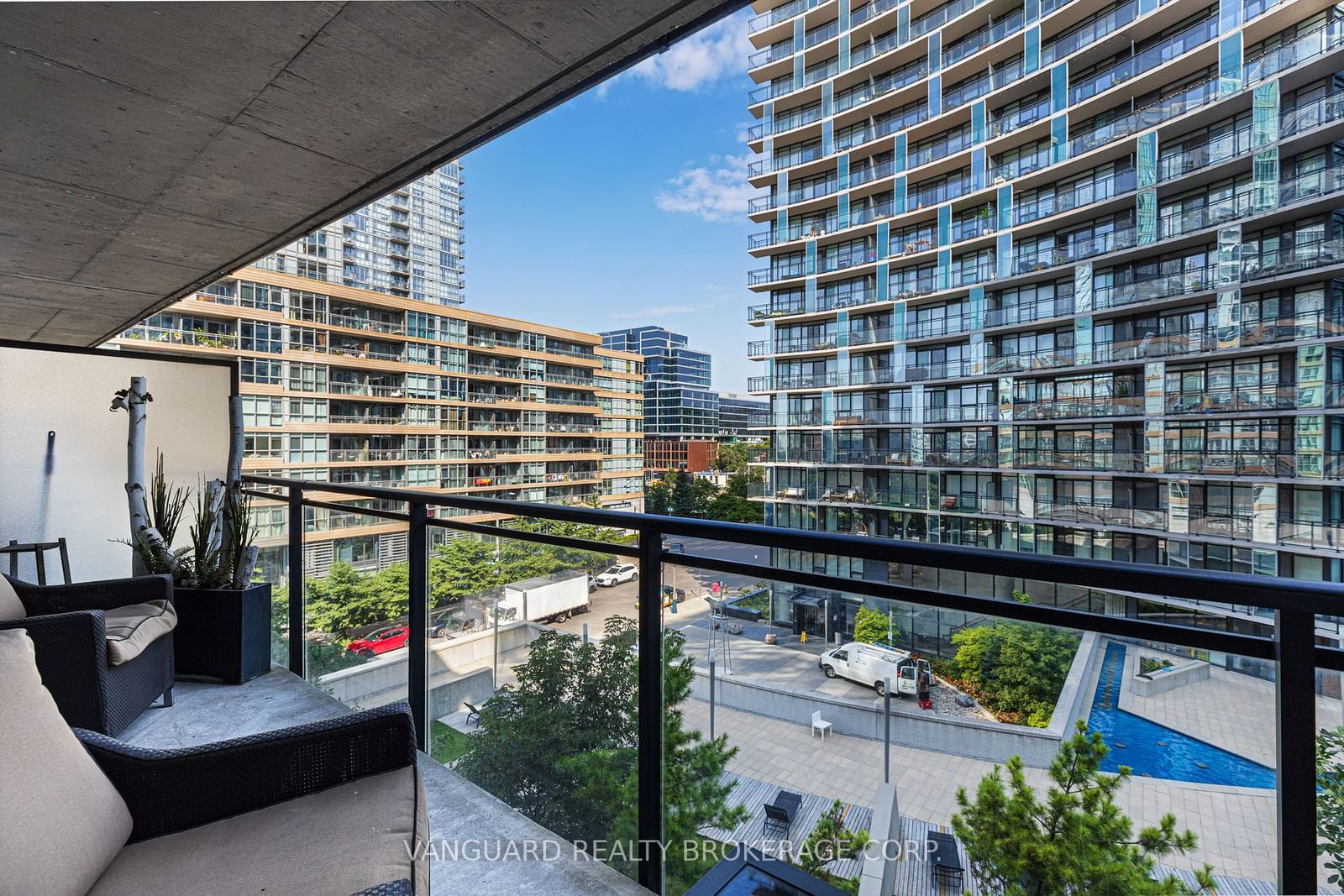 8 Telegram Mews, unit 637 for sale - image #15