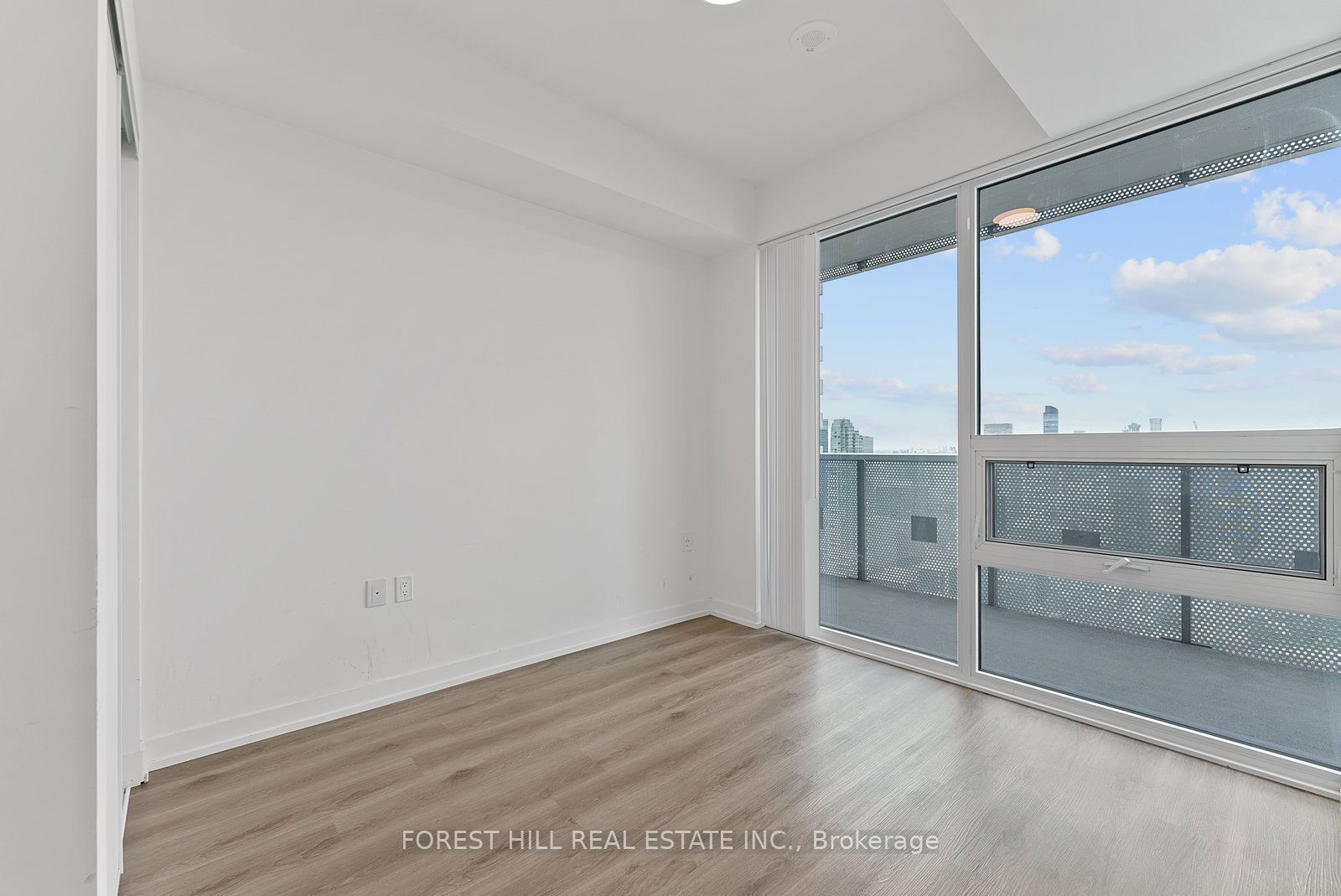 138 Downes St, unit 6302 for rent