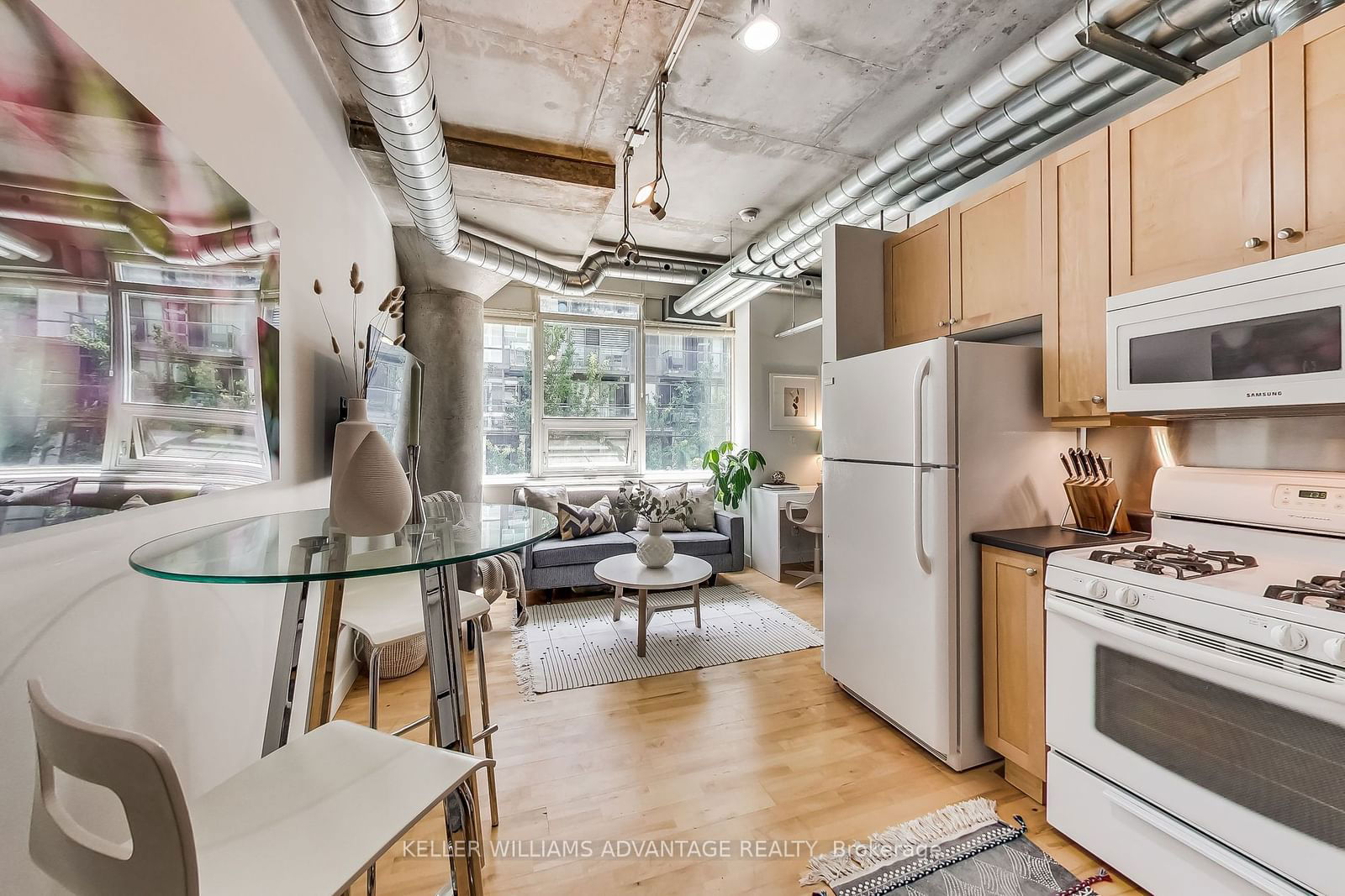 32 stewart St, unit 209 for rent - image #7