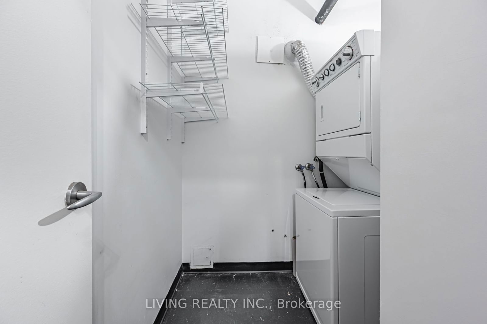 781 King St W, unit 102 for rent - image #21