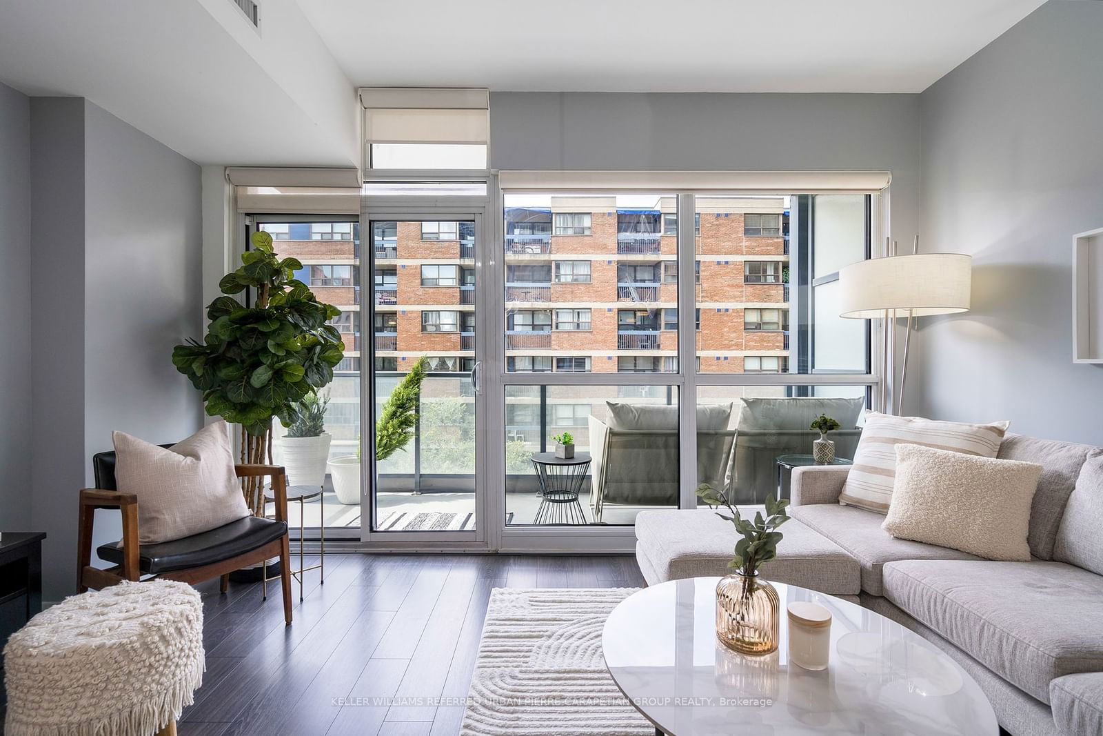 210 Simcoe St, unit 604 for sale - image #8