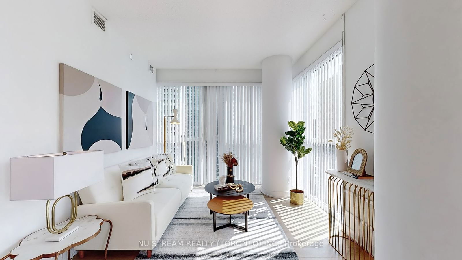 87 Peter St, unit 2402 for sale - image #7