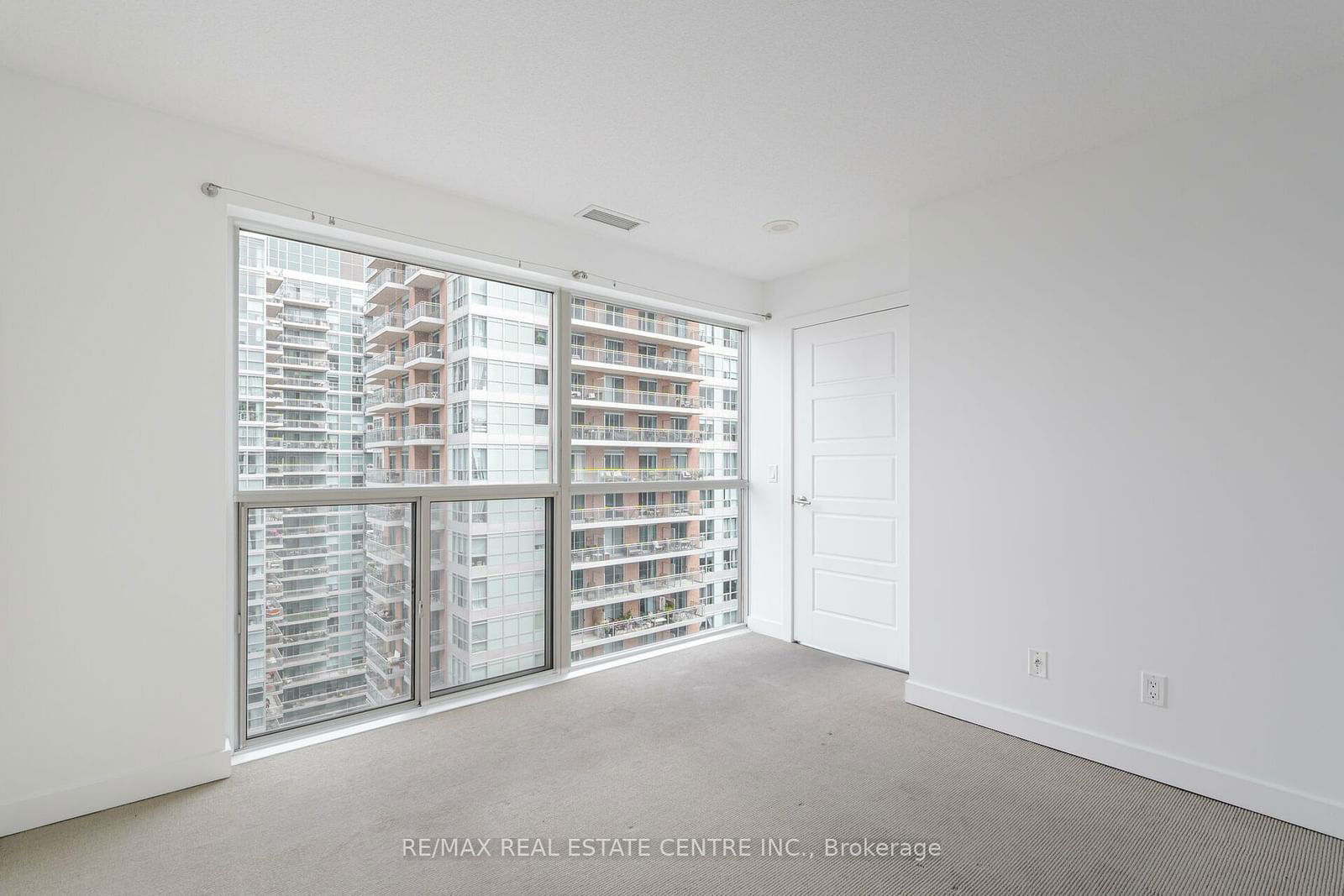 100 Western Battery Rd, unit 1702 for rent - image #17