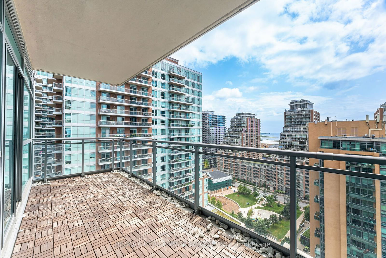 100 Western Battery Rd, unit 1702 for rent - image #21