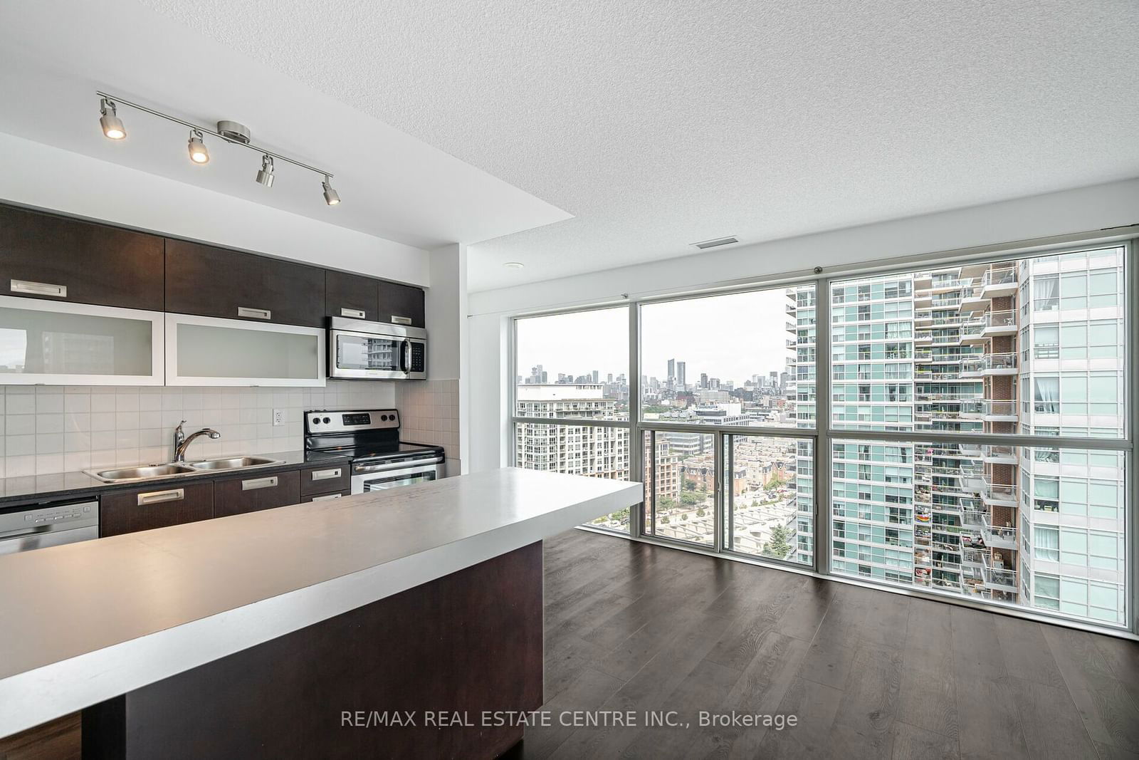 100 Western Battery Rd, unit 1702 for rent - image #7