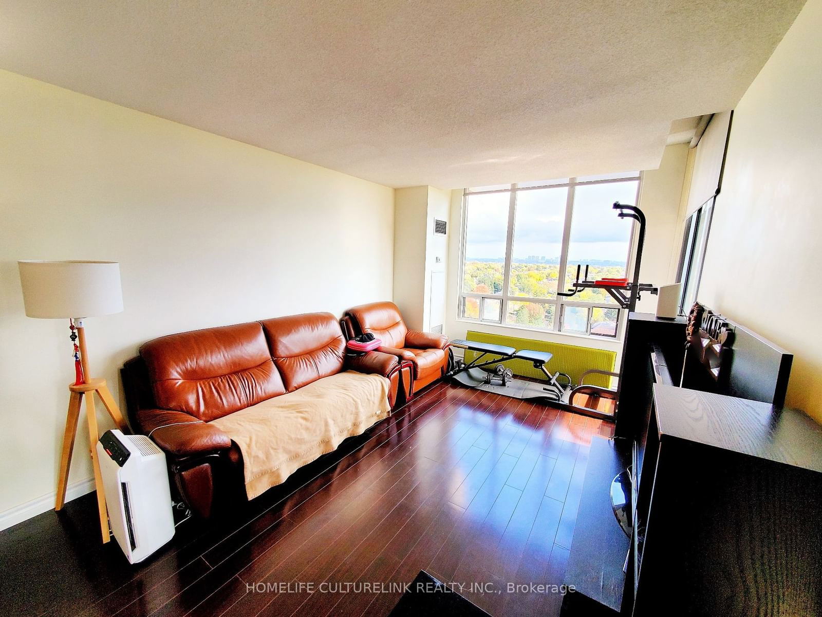 256 Doris Ave, unit Ph208 for rent - image #4