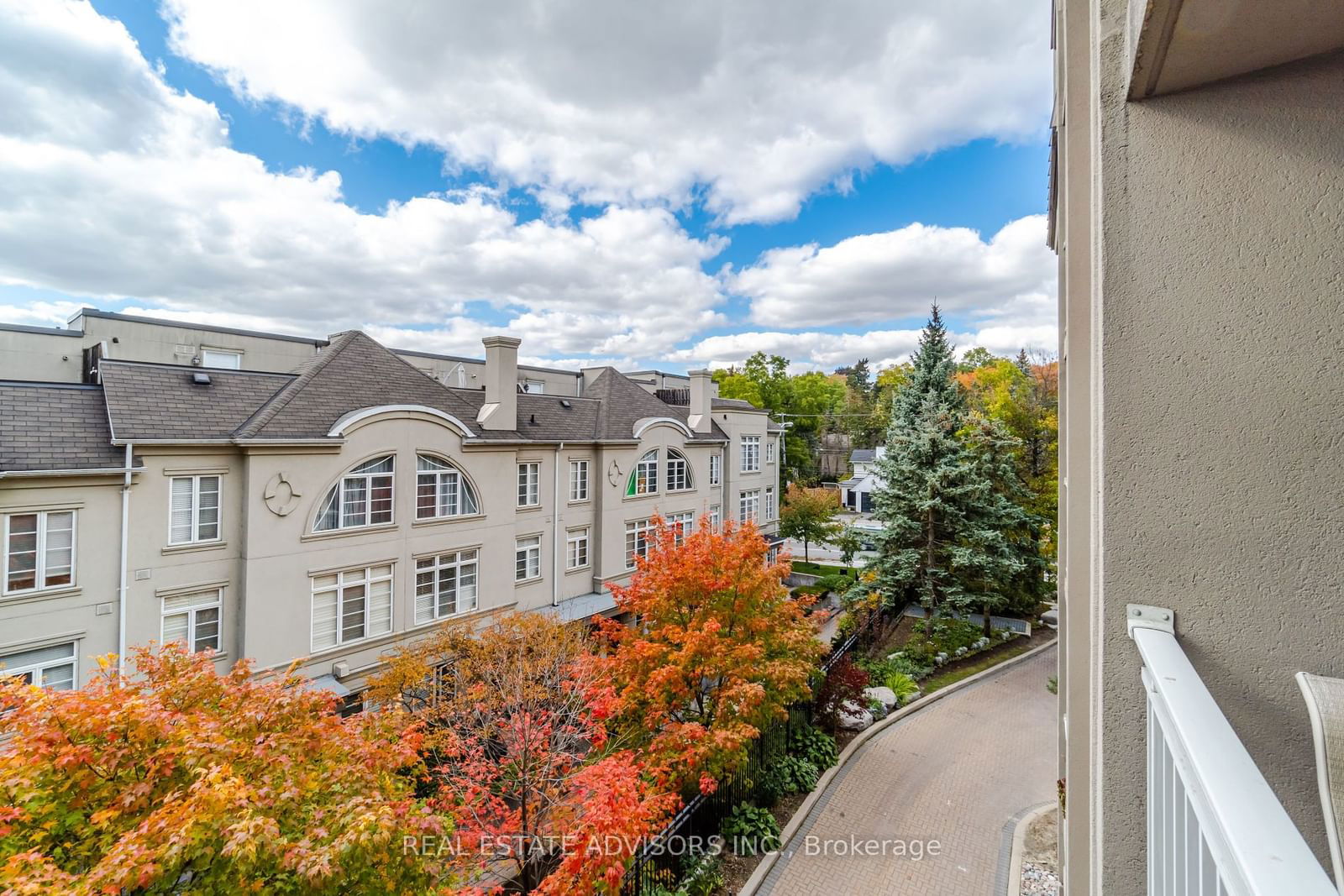 York Mills Mansions, North York, Toronto