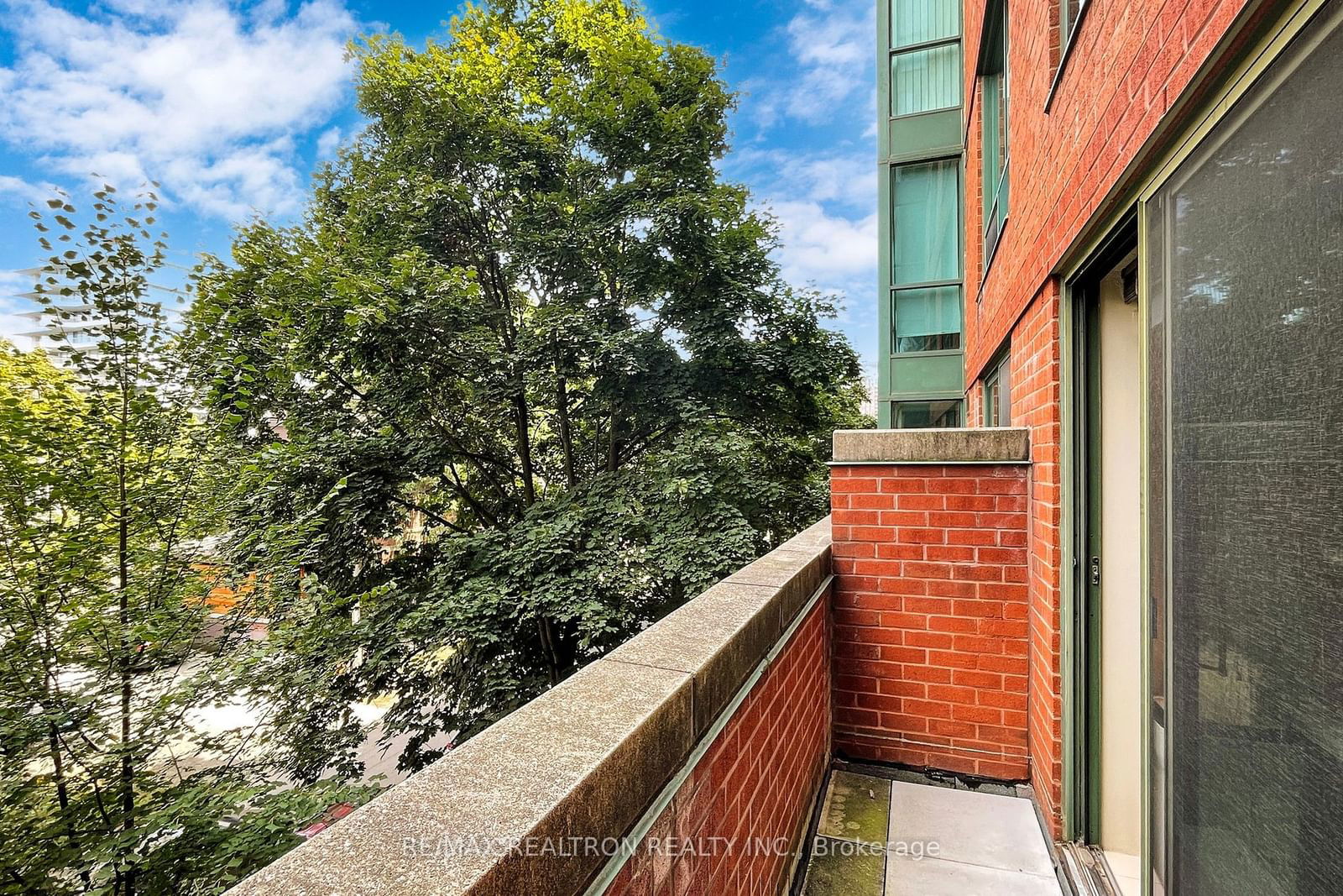 95 Prince Arthur Ave, unit 311 for sale - image #37