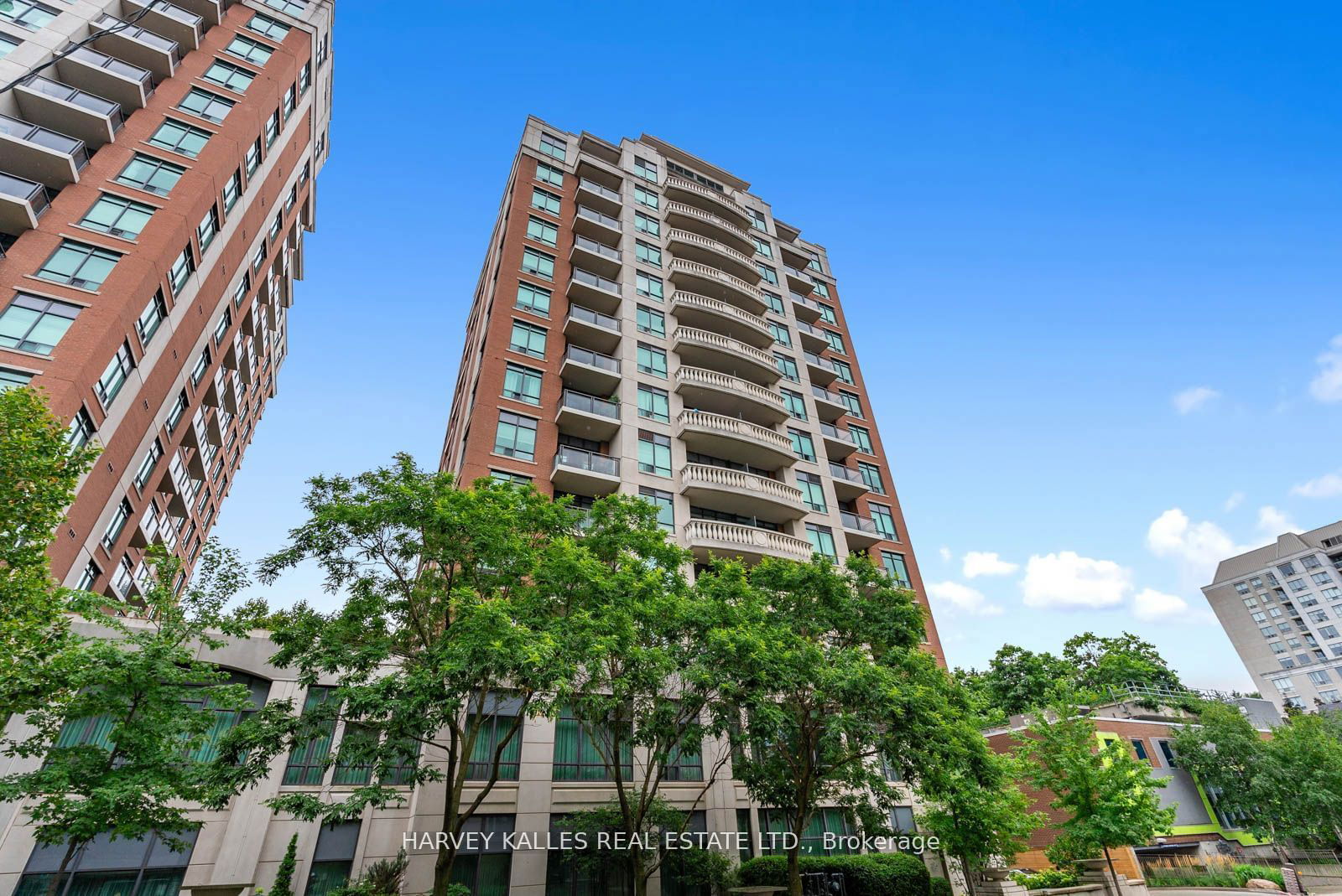 319 Merton St, unit 219 for sale