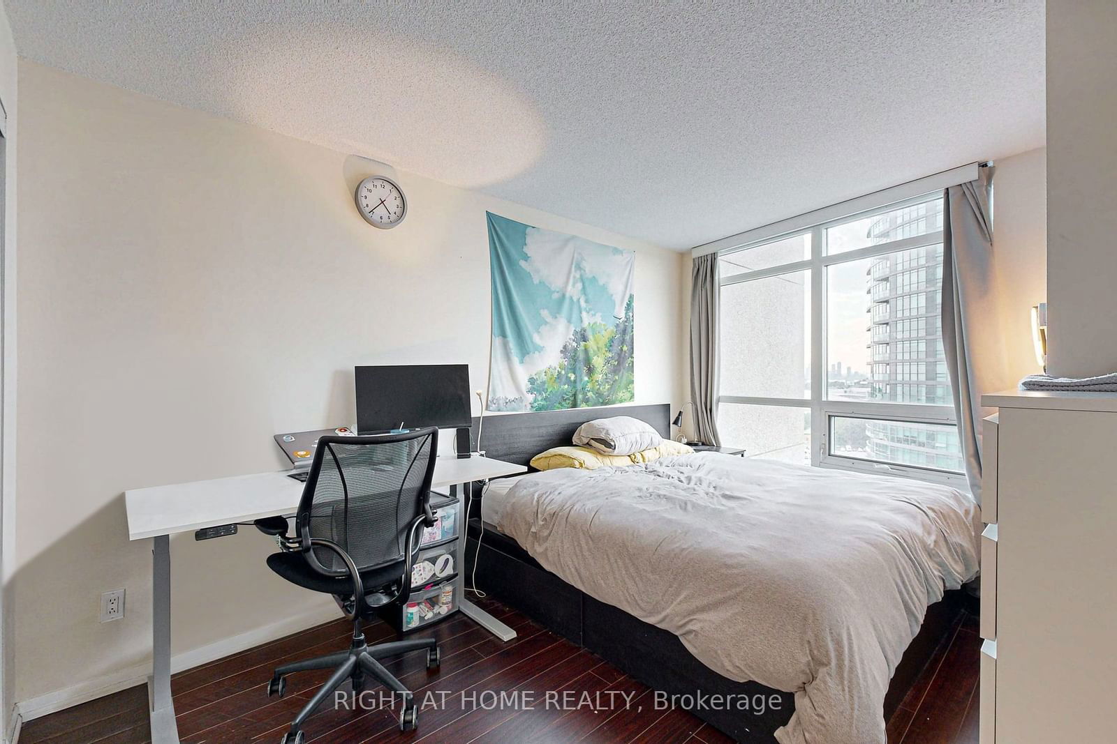 215 Fort York Blvd, unit 1710 for rent - image #19