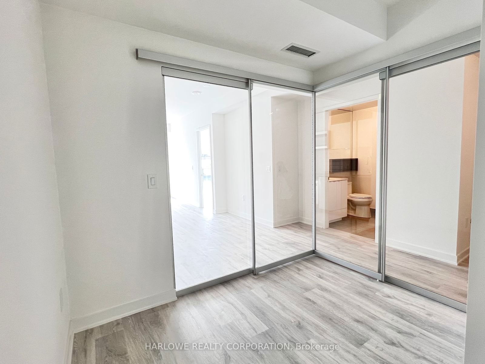 121 Lower Sherbourne St, unit 755 SW for rent - image #11