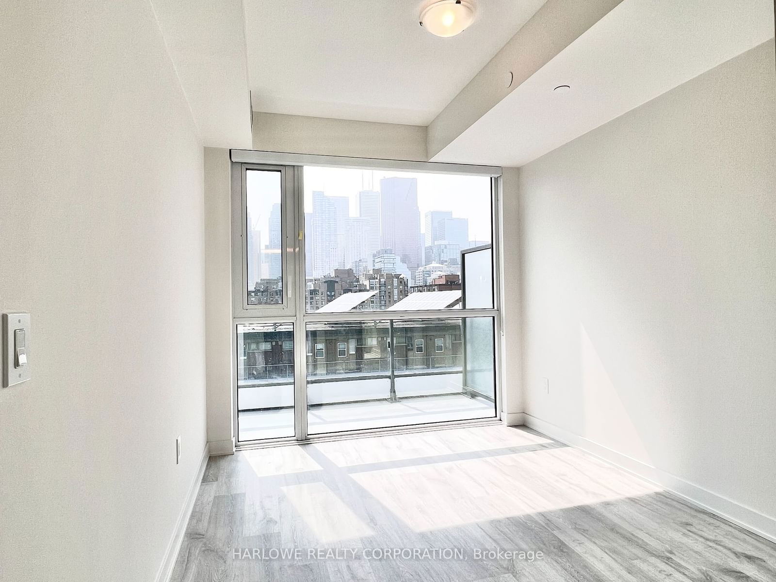 121 Lower Sherbourne St, unit 755 SW for rent - image #19