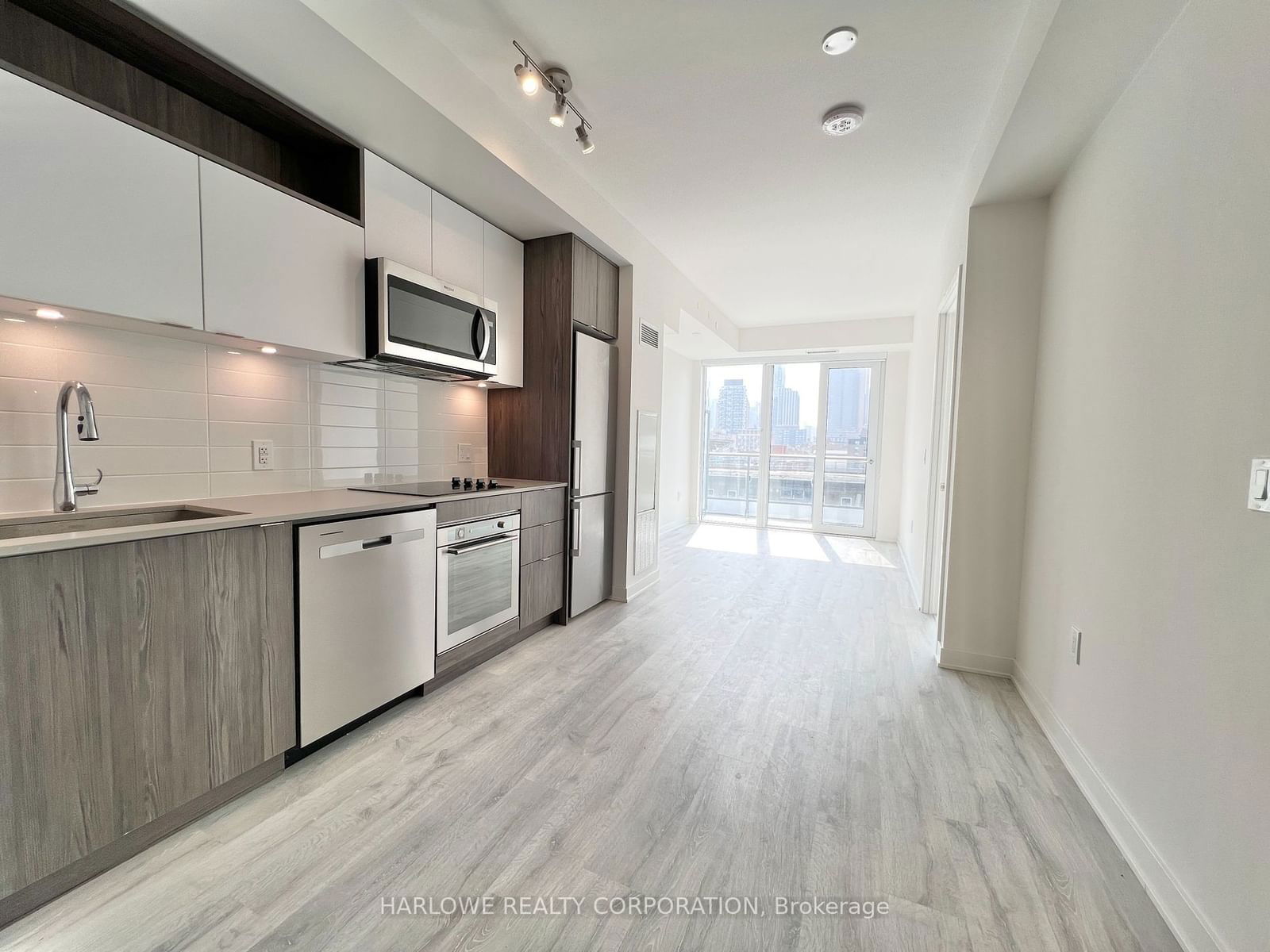 121 Lower Sherbourne St, unit 755 SW for rent - image #3