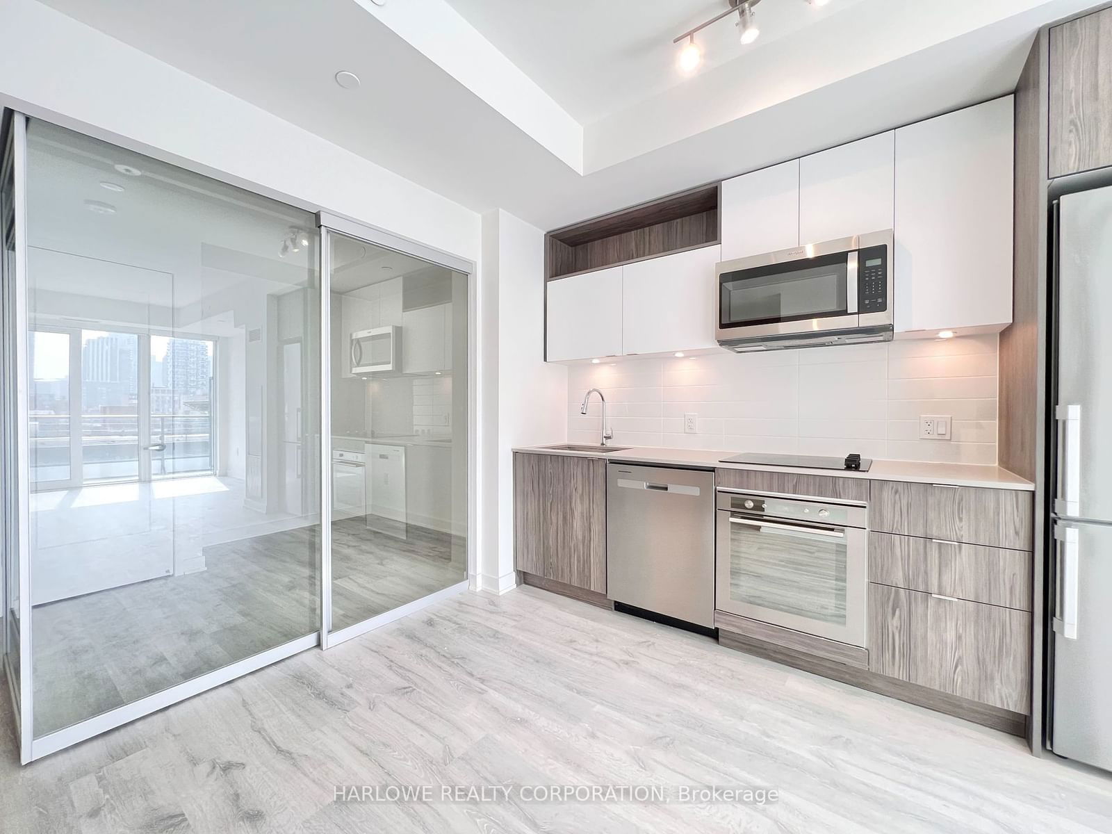 121 Lower Sherbourne St, unit 755 SW for rent - image #7