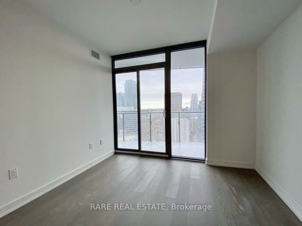 11 Wellesley St W, unit 3309 for rent