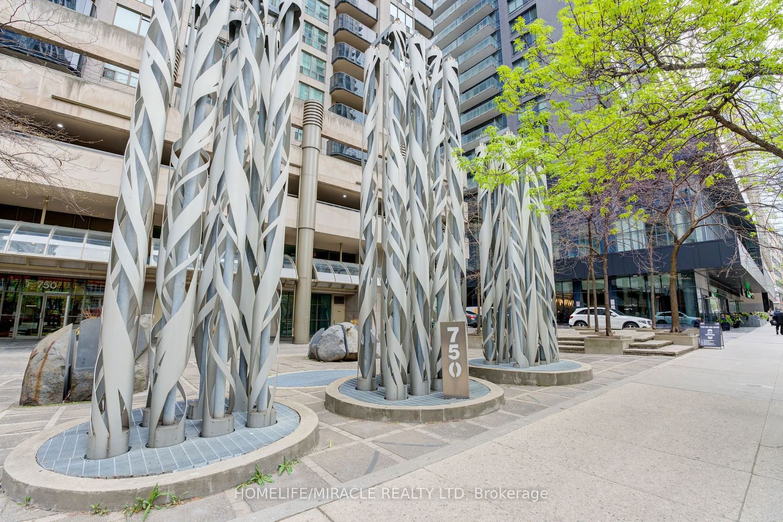 750 Bay St, unit 2705 for sale - image #3