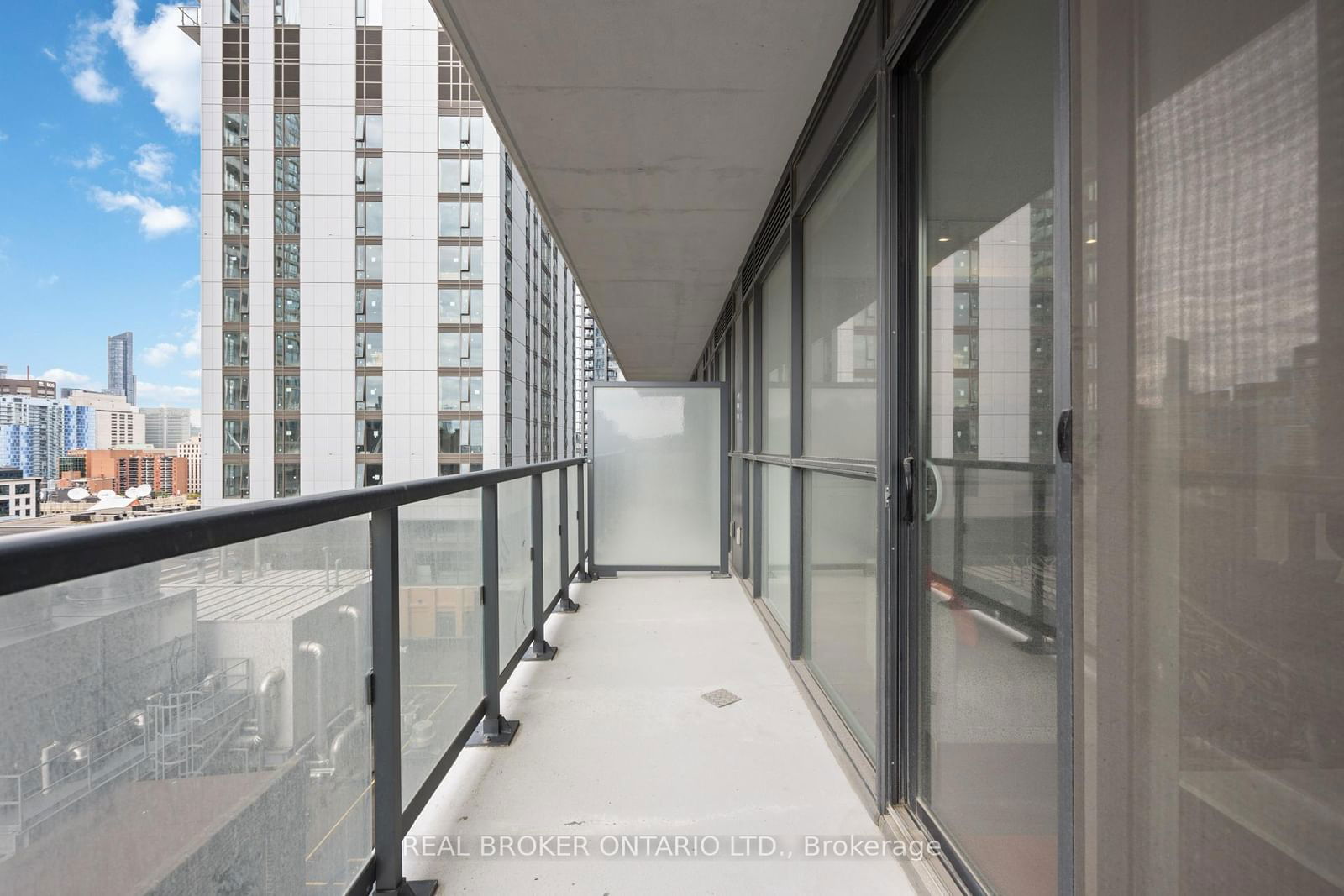 87 Peter St, unit 1607 for rent - image #16