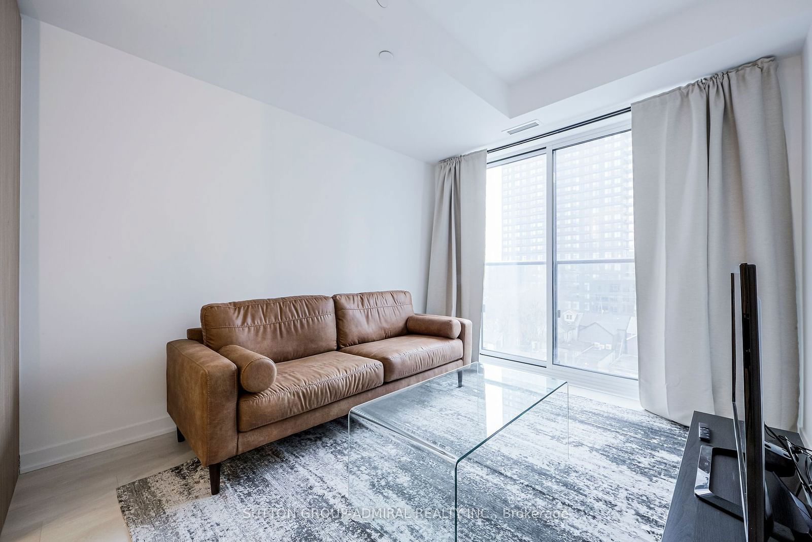 5 Defries St, unit 620 for rent - image #12