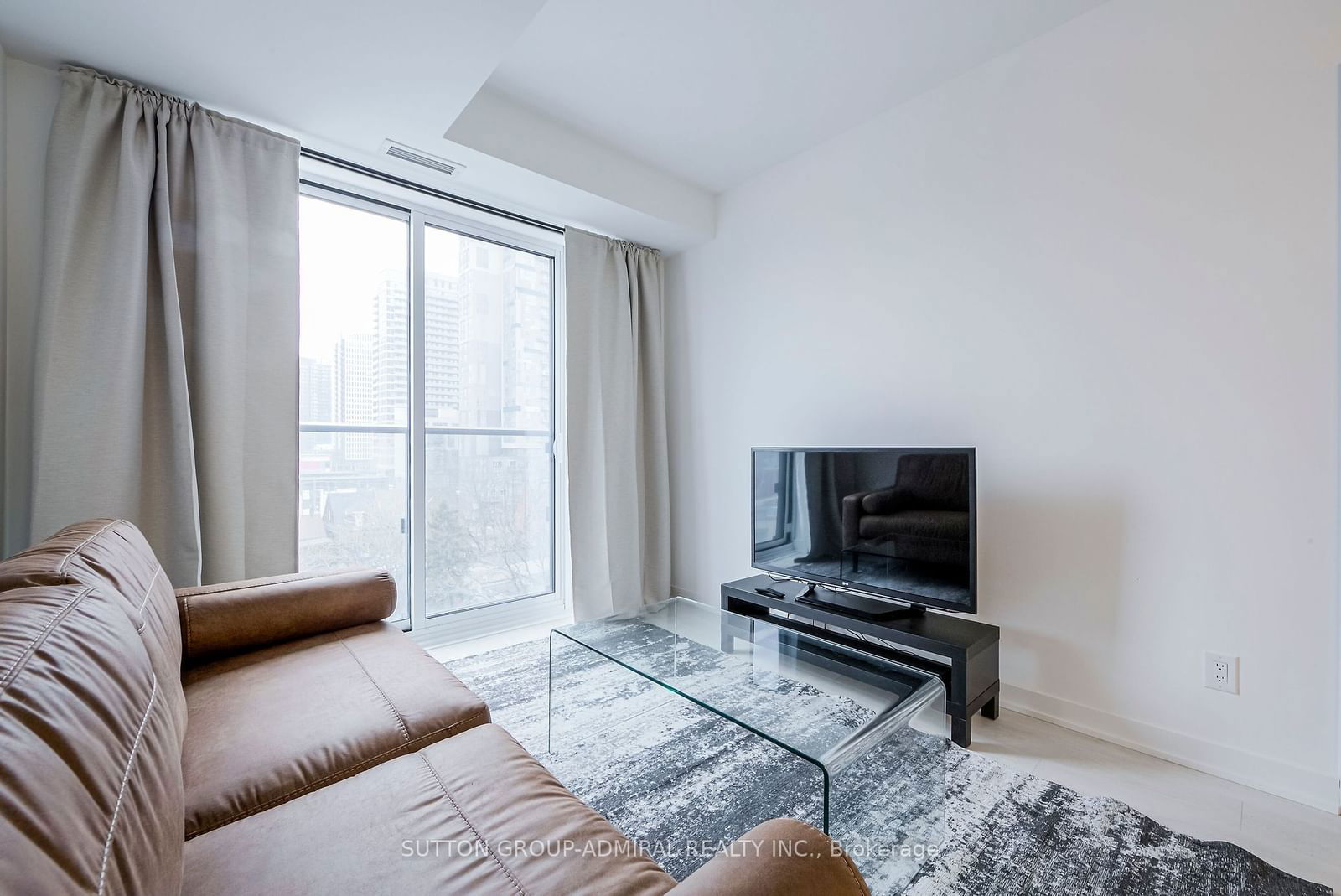 5 Defries St, unit 620 for rent - image #14