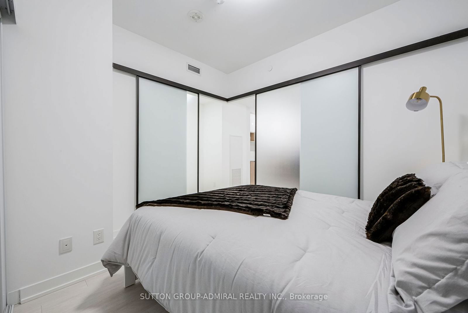 5 Defries St, unit 620 for rent - image #22